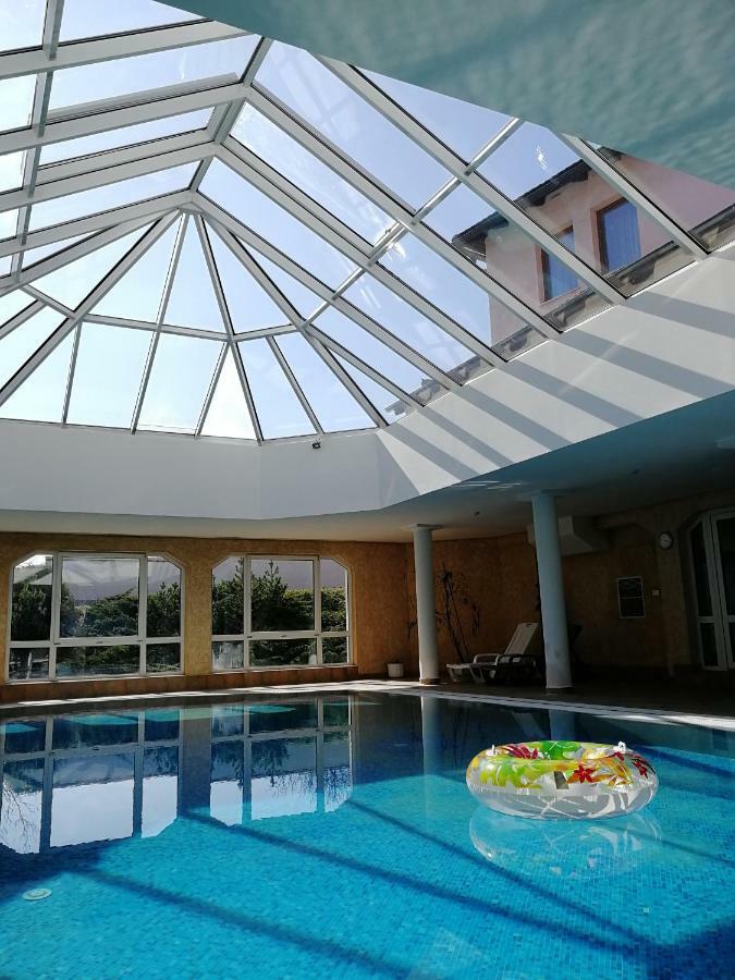 Hasik Hotel Magyarpolany Экстерьер фото